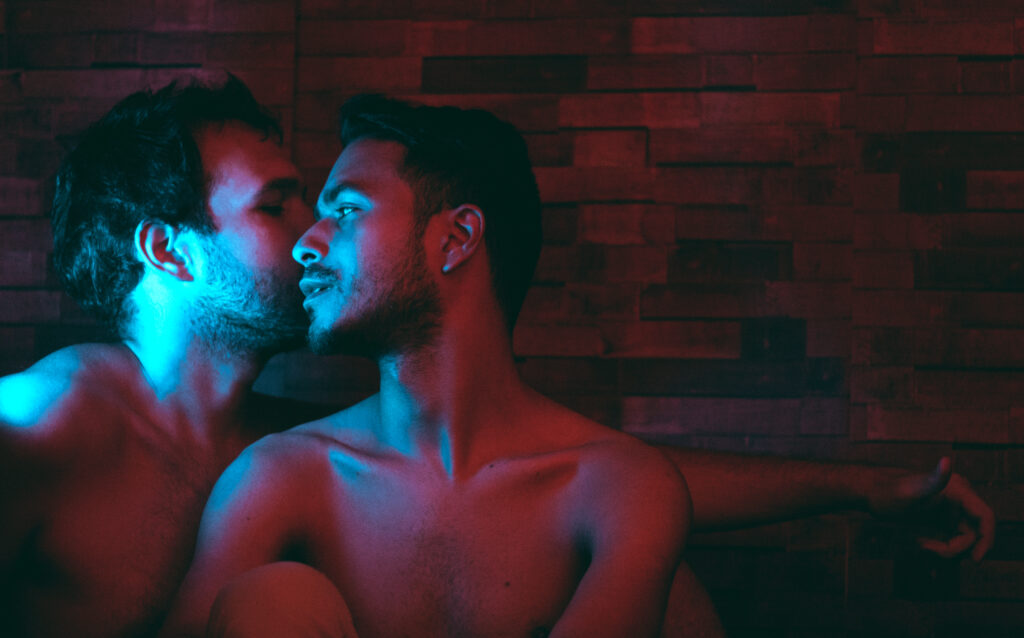 Si me tiro a un chico, soy gay? Soy bi?